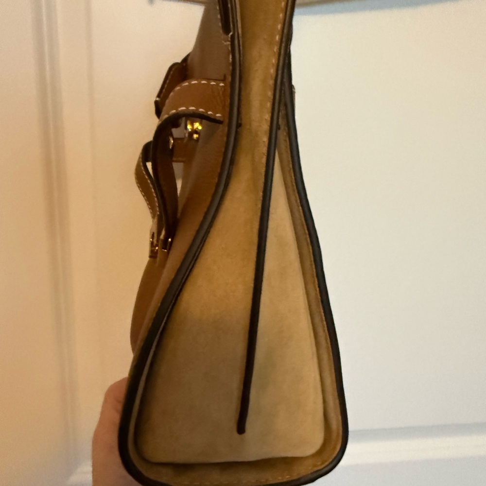 Tory Burch Tan Leather Bag with Gold Details